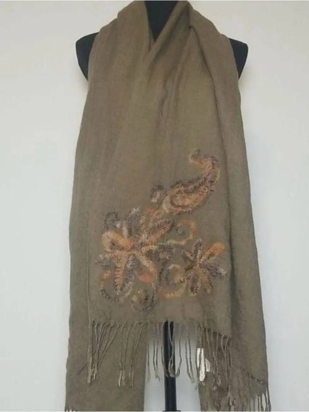 Vintage coldwater creek Olive Green Embroidered Fringe Scarf